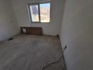Loc. Cavnic   apartament 3 camere, situat in bloc izolat - imagine 10