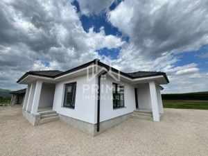 Casa individuală | Semifinisata | 113 mp | 500 mp teren | zona Oarda