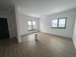 CASA PARTER -3 camere-2 BAI-TEREN 320 MP - imagine 9