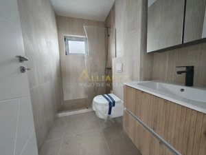 CASA PARTER -3 camere-2 BAI-TEREN 320 MP - imagine 12