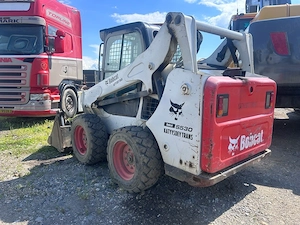 Mini-incarcator BOBCAT S530 - imagine 2