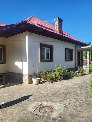Fieni casa + teren intravilan