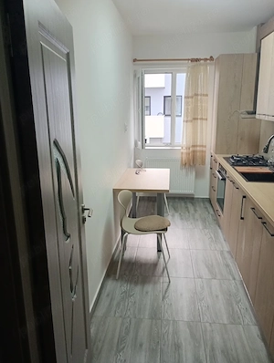 apartament o camera - imagine 3