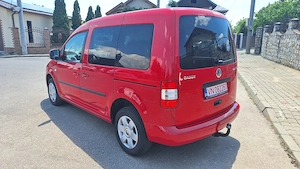 VW Caddy 1.6 benzina 102 cp 2010  - imagine 12