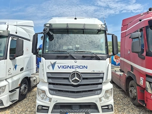Dezmembrez Mercedes MP3, MP4