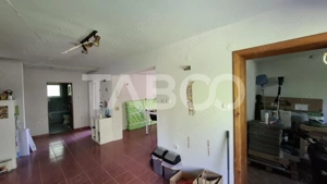 Casa individuala un singur nivel 109 mp 472 mp teren Central Sibiu - imagine 4