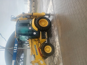 Buldoexcavator de închiriat 