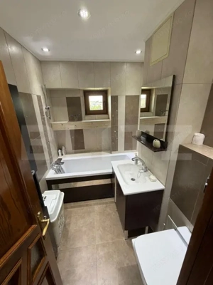 Apartament 3 camere, decomandat, 80 mp, zona Podu Roș - imagine 6