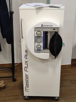 Vând aparat inhalosedare Tecno-Gaz Master Fux Plus
