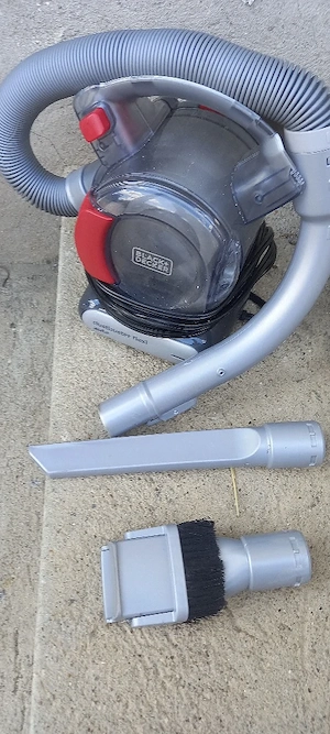 vand aspirator pentru masina