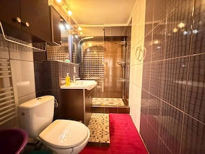 Apartament de vanzare cu 4 camere in Salonta. - imagine 2