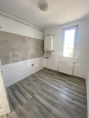 Apartament de vânzare, 2 camere, etaj intermediar, zona Decebal - imagine 3