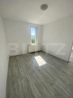 Apartament de vânzare, 2 camere, etaj intermediar, zona Decebal - imagine 2