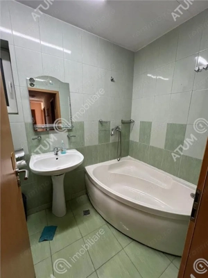 Apartament la casa cu 2 camere situat in zona Calea Dumbravii Sibiu - imagine 9