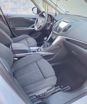 Opel zafira tourer - imagine 3