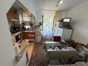 Apartament de vanzare 3 camere - zona Decebal - imagine 2