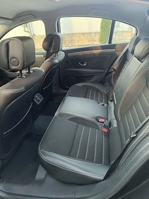 Renault Laguna  - imagine 10
