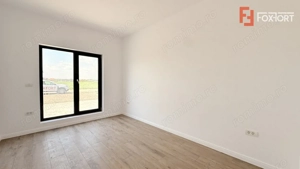 Duplex cu 4 camere - Toate utilitatile + Asfalt - Mosnita Noua - imagine 11