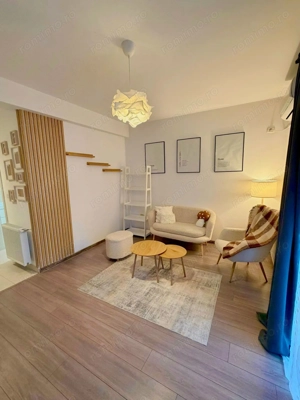 Apartament modern de închiriat, 2 camere,  loc de parcare inclus – 400 €