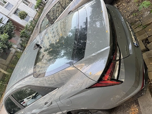 Mașina hyundai elantra 