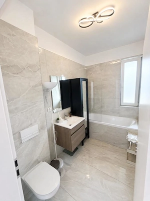  Apartament CU 2 CAMERE  SUPERB situat in  Braytim la 3 minut de biserica TOSCA  - imagine 3