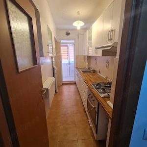 Vand apartament 2 camere central, et 3 4, spatios, mobilat, utilat. - imagine 3