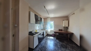 Apartament cu 2 camere, 51 mpu, garaj, zona FSEGA - imagine 2