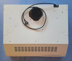 Hotă tradițională Whirlpool AKR 613, 60 cm, stare bună + filtru cărbune inclus