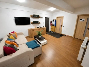 Apartament 3 camere, 62mp, 2 garaje, balcon 12mp, zona Sesul de Sus - imagine 3