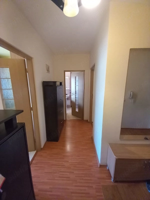 Vand sau inchiriez apartament 2 camere decomandat, parcare inclusa - imagine 4