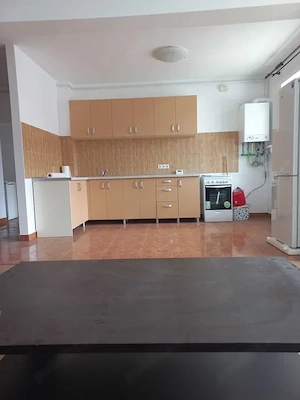 Apartament 2 camere, 70 mp utili, cu parcare in curte interioara, zona centrala - imagine 3
