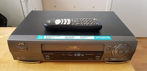 Video JVC recorder stereo 6 capete nou