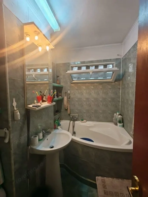Apartament 3 camere, Brancoveanu, zona Covasna. Loc parcare. - imagine 3