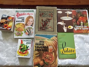 Vand cateva carti retete BUCATARIE , vechi