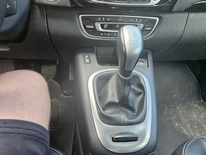 Vand renault scenic 2012 automată  - imagine 10
