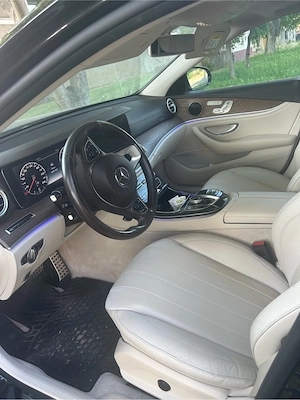 Mercedes-Benz E 220d All-Terrain 4 MATIC - imagine 2