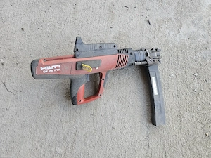 Pistol cuie beton, hilti cu capse