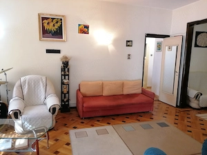 PROPRIETAR! Ultracentral, KM 0, apartament 3 camere, spațios și luminos - Bloc consolidat!. - imagine 3