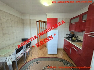 Apartament 3 Camere EXERCIȚIU Etaj 3 Confort 1 Decomandat 2 Balcoane 2 Băi Mobilat Utilat Șc. Nr. 2 - imagine 4