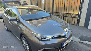 toyota-auris-1-8-hybrid- - imagine 3