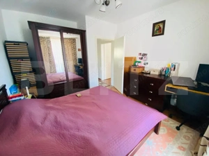 Apartament 3 camere de vânzare – zonă excelentă, cu loc de parcare - imagine 2