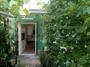  Casă la curte, 55 mp, zonă Libertatii - imagine 2