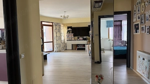Apartament decomandat cu 3 camere si 2 bai, un loc de parcare inclus, situat în zona Compozitori,  - imagine 2