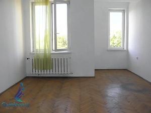 Inchiriez Ap. 3 camere decomandat, Oradea, central, nemobilat sau semimobilat.,  - imagine 9