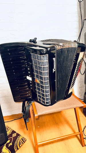 acordeon parot 80 basi