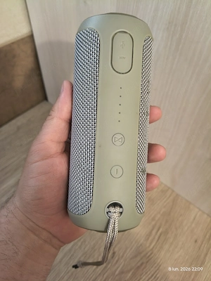 JBL Flip 3-gri (ca nou)    baterie nouă