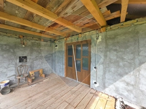 Casă la roșu cu teren mare, cadru natural deosebit Iernut-Mures - imagine 9