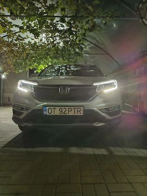 Mașină performanta, compactă care oferă confort, spațiu și eficiență. - imagine 7