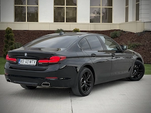 BMW Seria 5 520d  X DRIVE   Harman Kardon   Keyless   Navi 4K - imagine 3