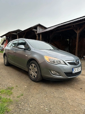 Opel Astra j 2011 euro5 - imagine 2
